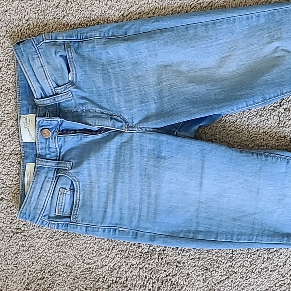 Universal Thread High Rise Skinny 00/24S - Picture 3 of 7